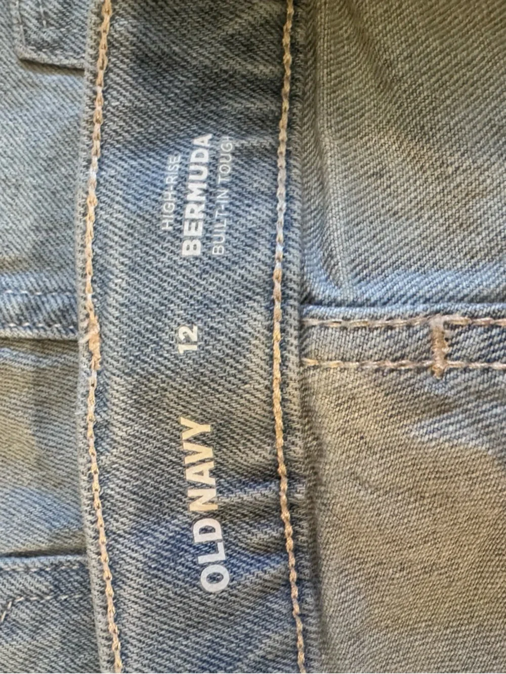 Old Navy Light Blue Denim Women's Shorts with Frayed Hem